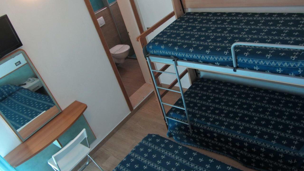 Hotel Sorriso - Molto Piu Di Una Stella Риччоне Экстерьер фото
